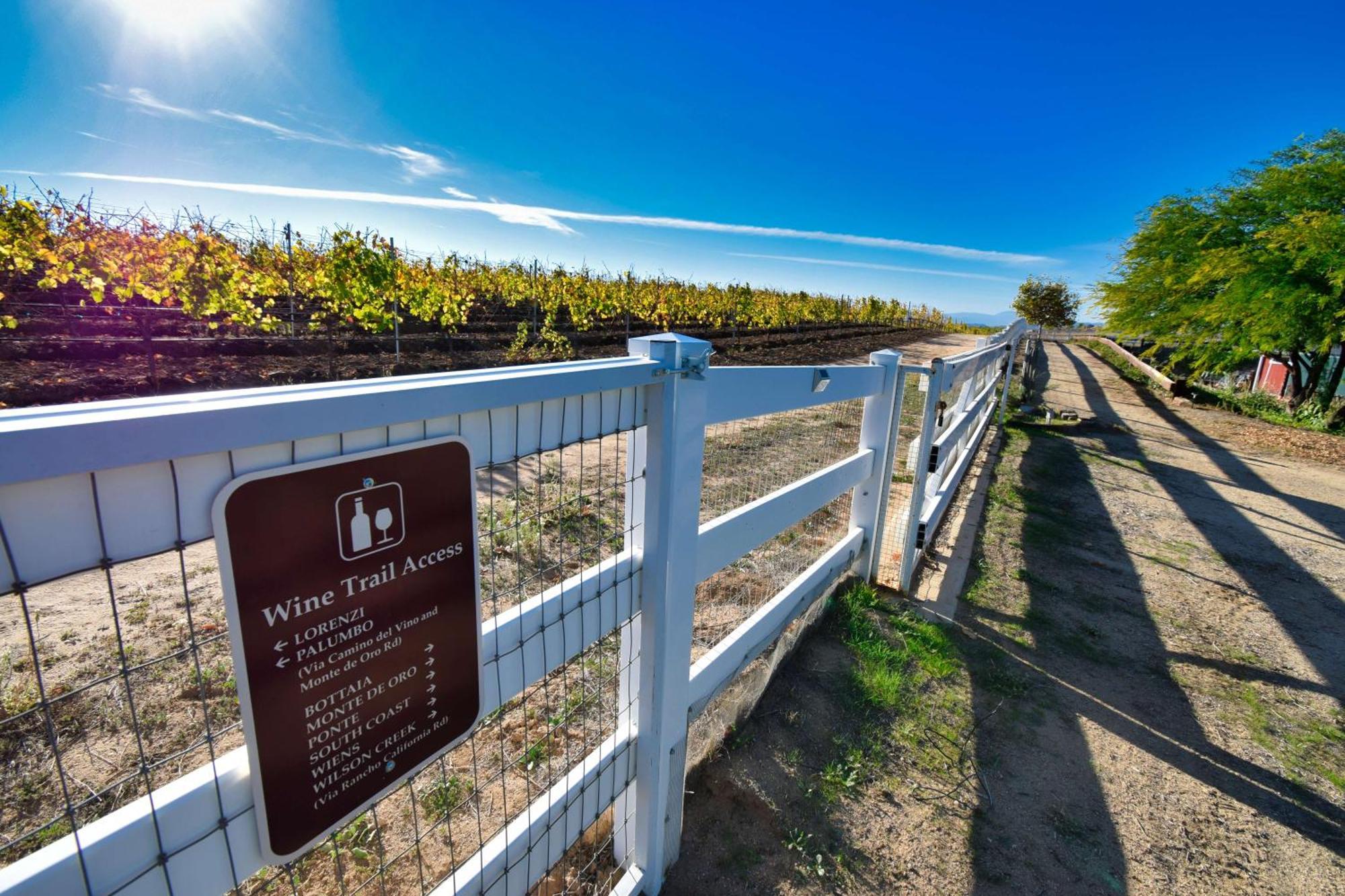Peppertree Lane Ranch -- Seven-Acre Ranch In The Heart Of Wine Country Hotel Темекула Екстериор снимка