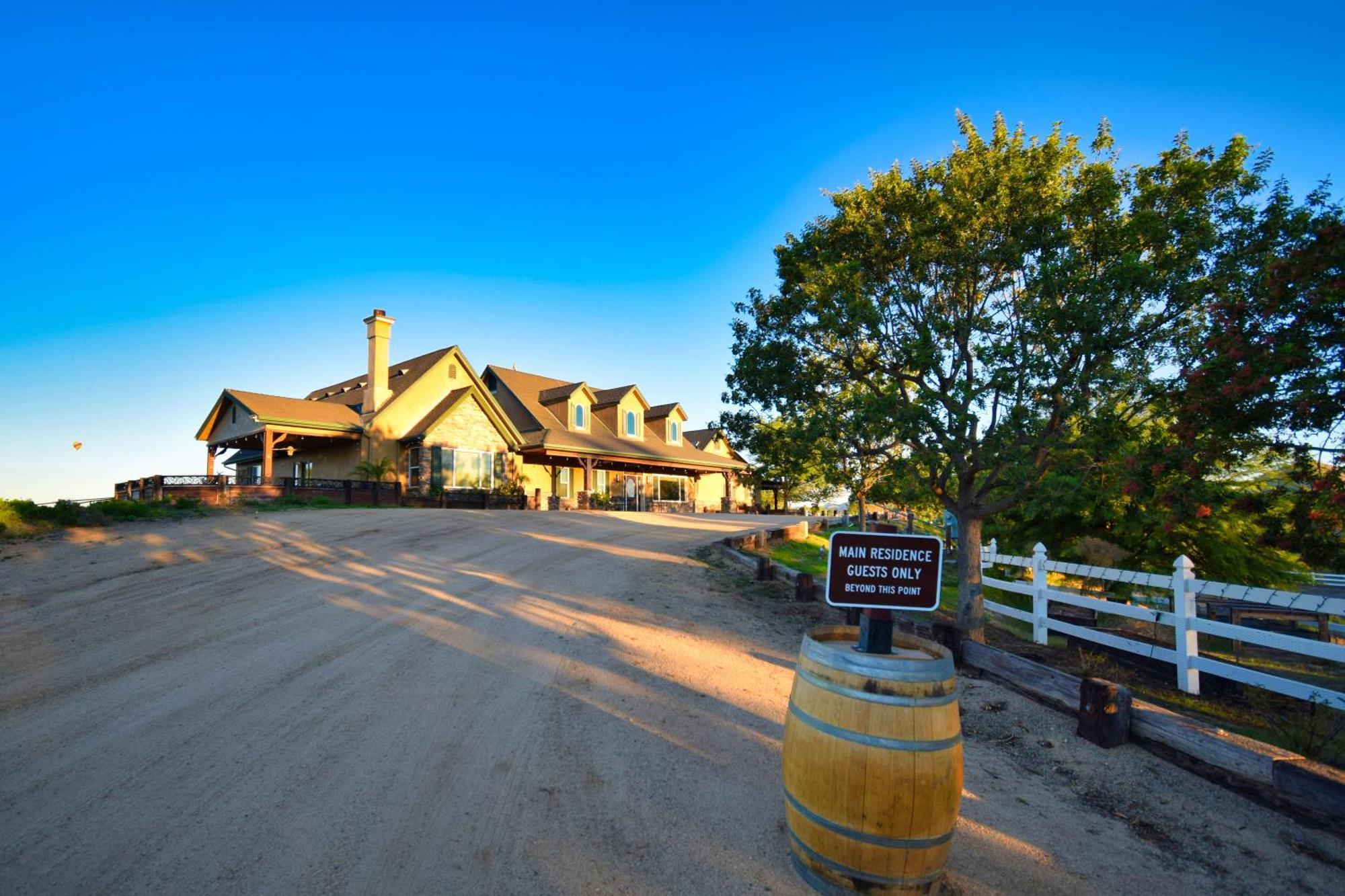 Peppertree Lane Ranch -- Seven-Acre Ranch In The Heart Of Wine Country Hotel Темекула Екстериор снимка